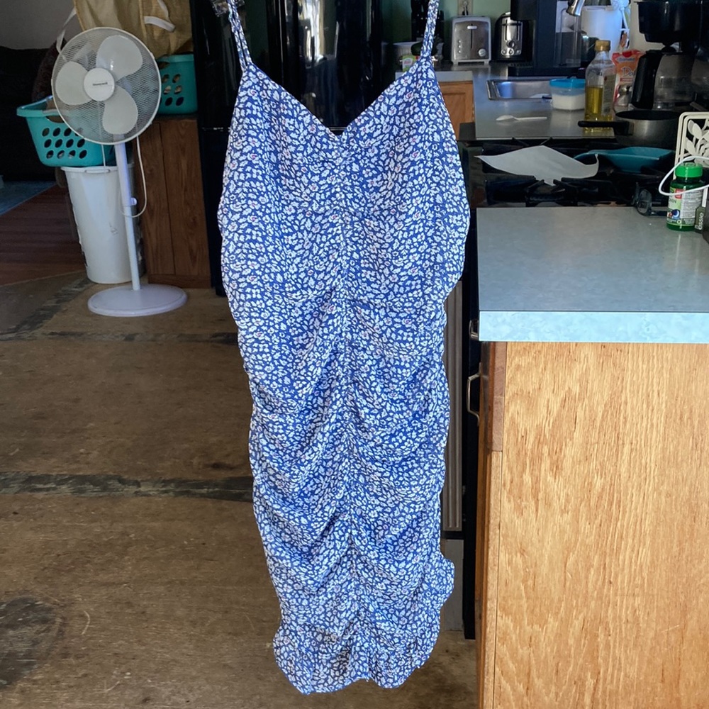 Like new condition Lulus mini dress!